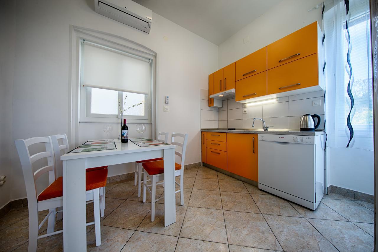 Apartment Jure Βις Εξωτερικό φωτογραφία